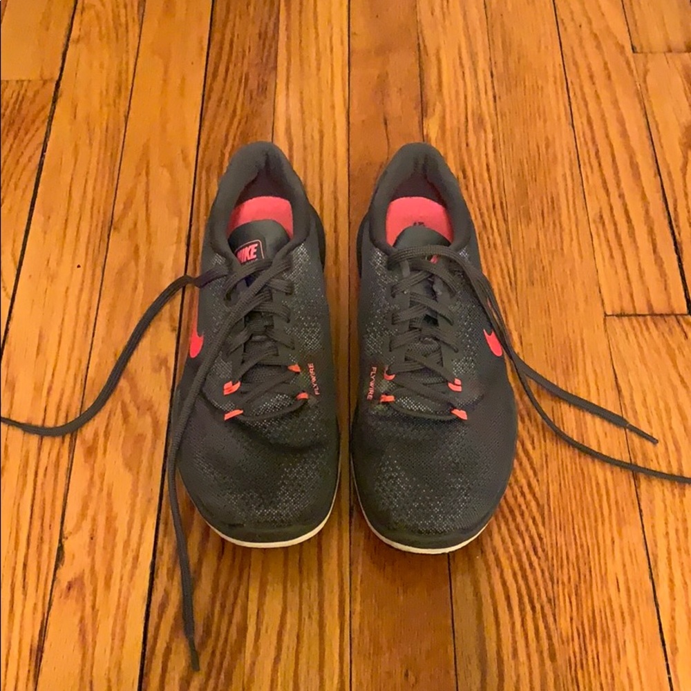 Nike Charcoal Gray Flywire Trainers